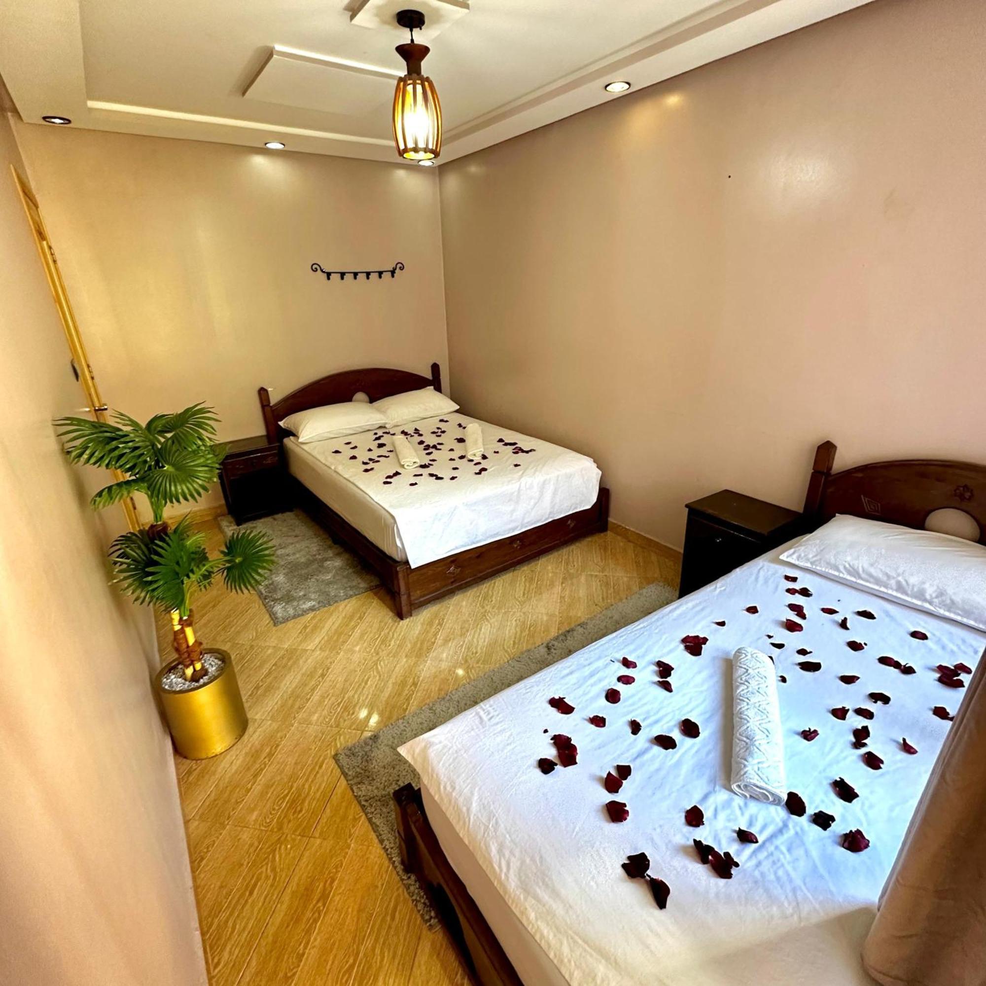 Hotel Nabil Akchour Exterior photo