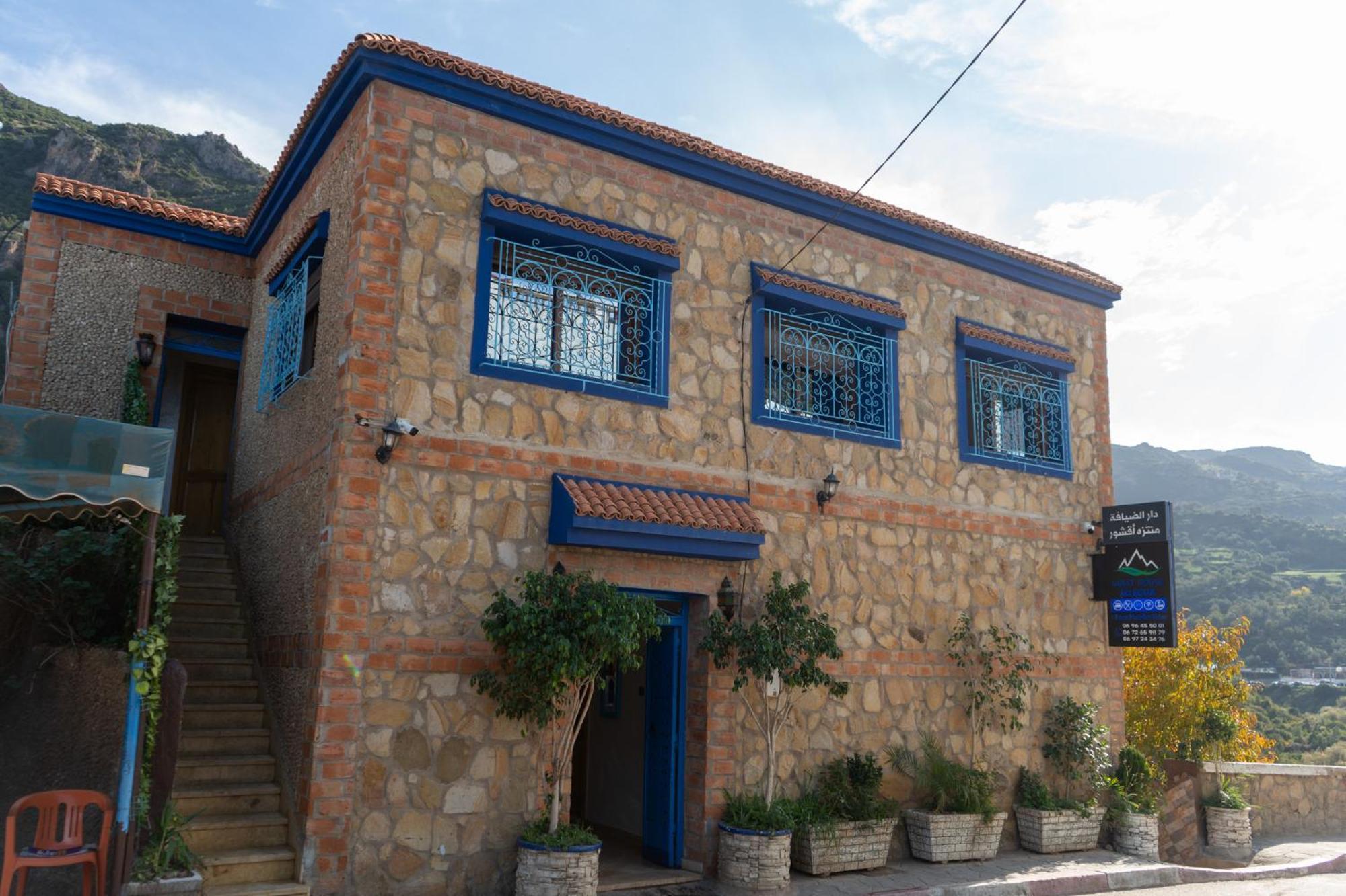 Hotel Nabil Akchour Exterior photo